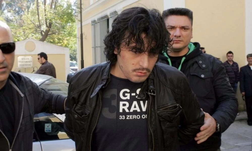 Στο Ανθρωποκτονιών οι τρεις της Λαμίας: Βαρύ όνομα της νύχτας μεταξύ των προσαχθέντων